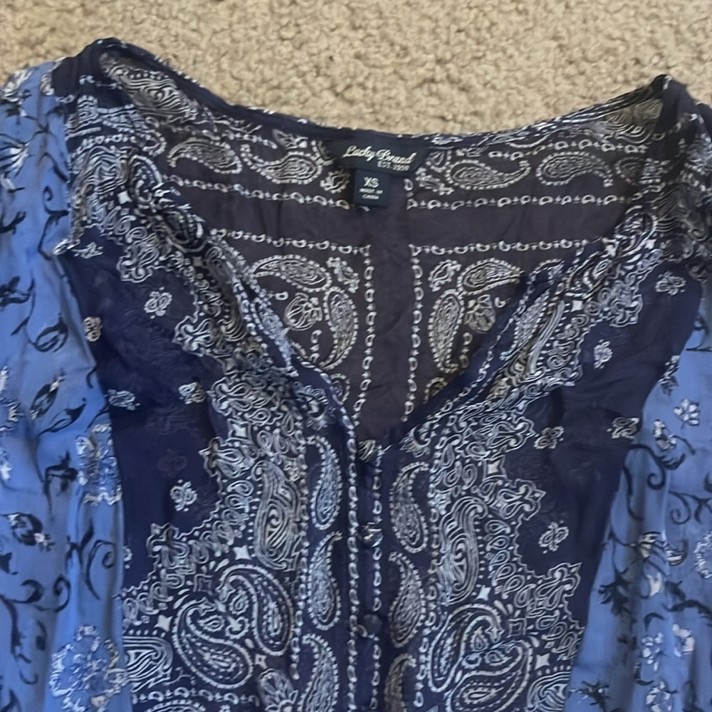 Lucky brand sheer top sz xs - Picture 2 of 4